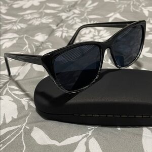 Valeria Spencer VS9453 Black Stripe Women's Sunglasses & Case